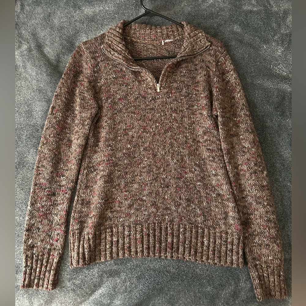Liz Claiborne brown/multicolor sweater with half zipper. Size S/M